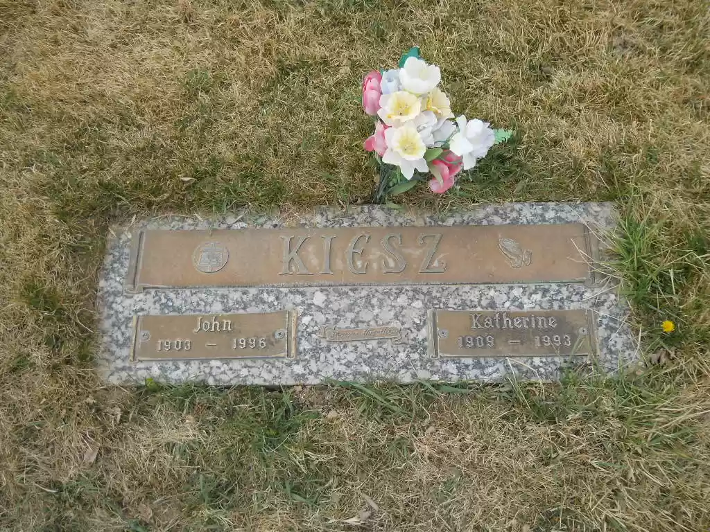 John Kiesz grave